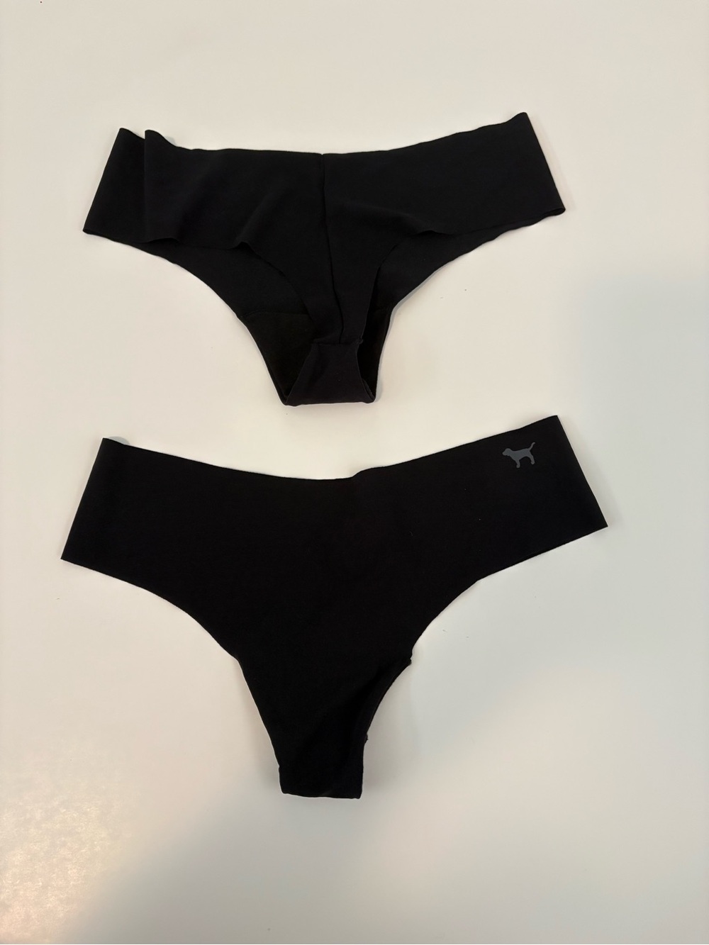NWT Victoria’s Secret Black No-Show Thong Size S